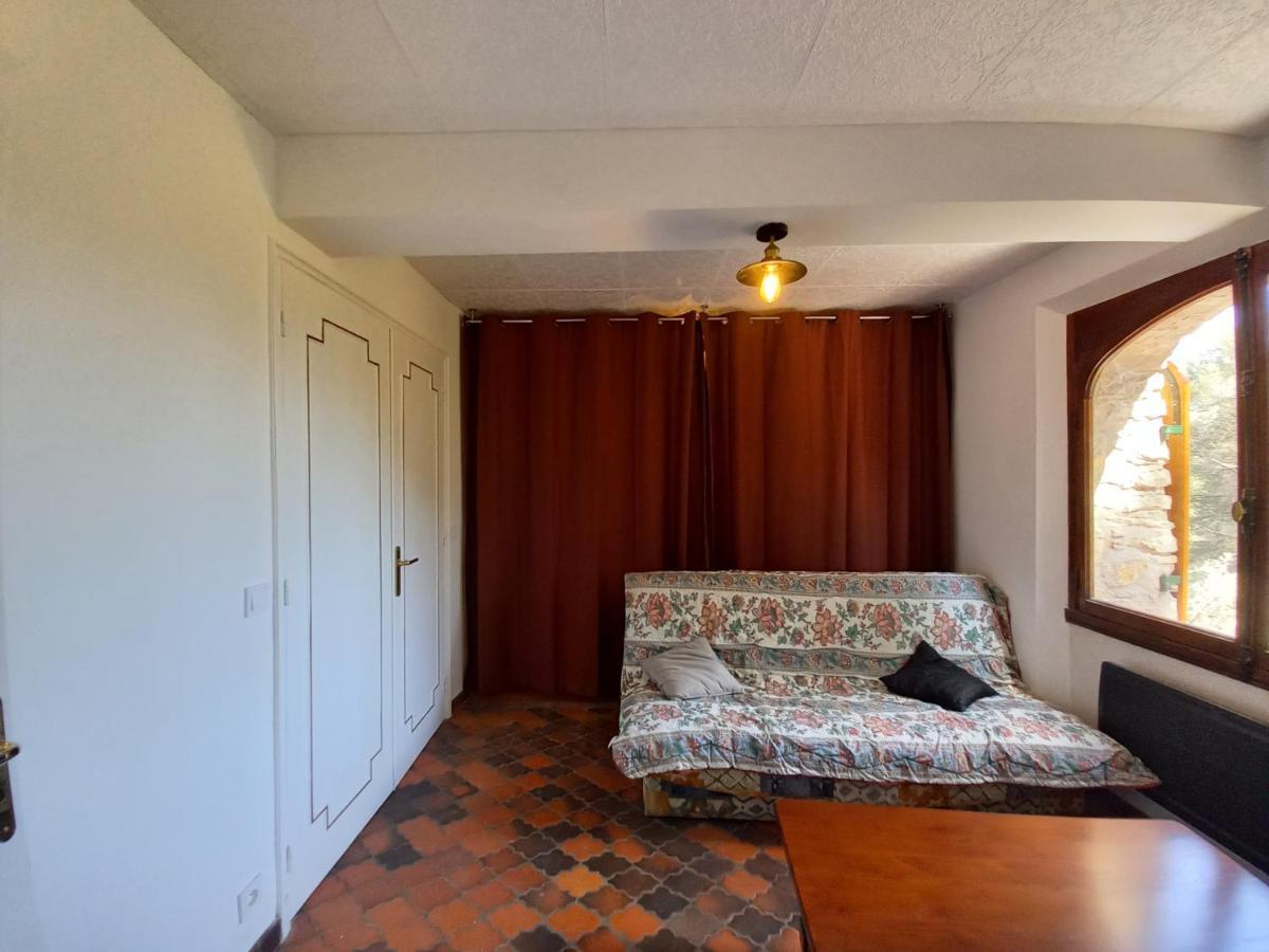 Les Pins Apartment Le Castellet  Bagian luar foto