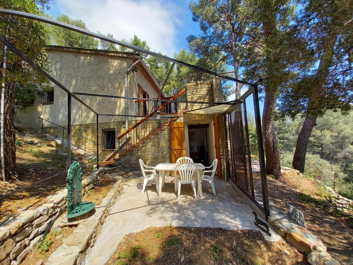 Les Pins Apartment Le Castellet  Bagian luar foto